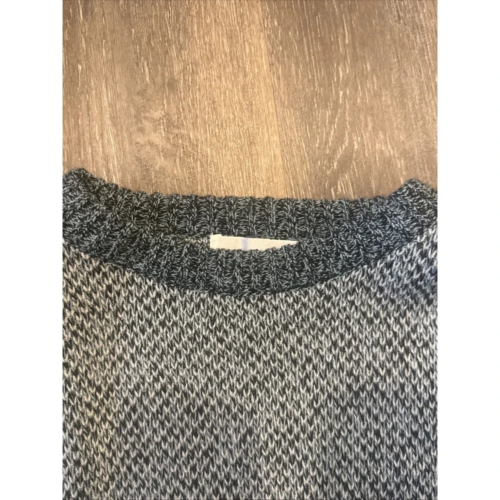 Vintage Michael Gerald Men's M Acrylic Knit Sweater Gray Black Blue Striped
